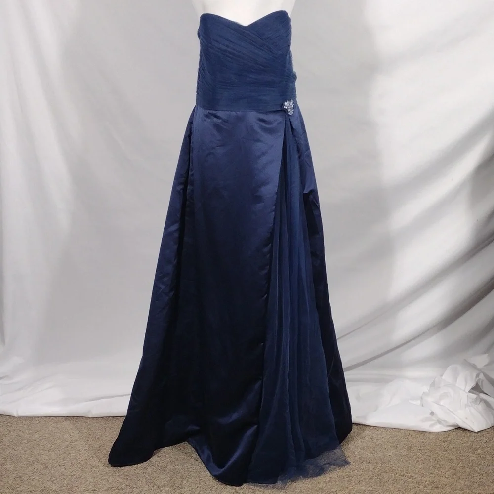 cocktail dress for rent Hour Rental Maternity Size:S Effortlessly gorgeous Slippers And just like that,